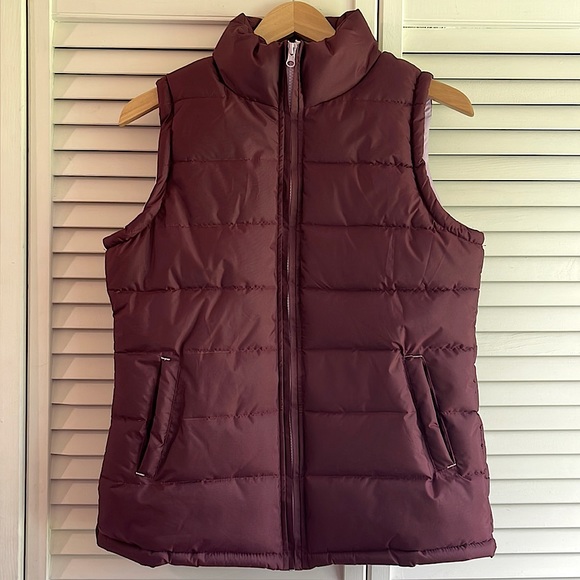 Winter Puffer Vest - Picture 1 of 7